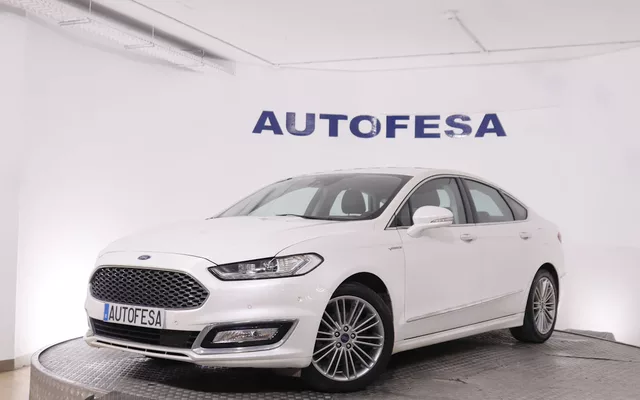Ford Mondeo 2.0 HEV VIGNALE HYBRID AUTO 187CV 4P # NAVY,CUERO,PARKTORNIC,CAMARA TRASERA