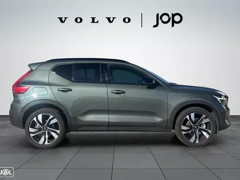 Volvo XC 40 2.0 B3 Plus Dark