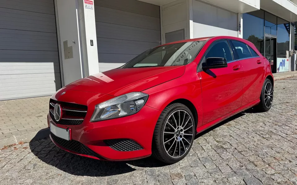 Mercedes-Benz A 180 CDI (BlueEFFICIENCY) 7G-DCT Style