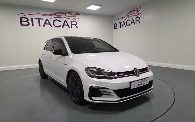 VW Golf 2.0 TSI GTI DSG Performance