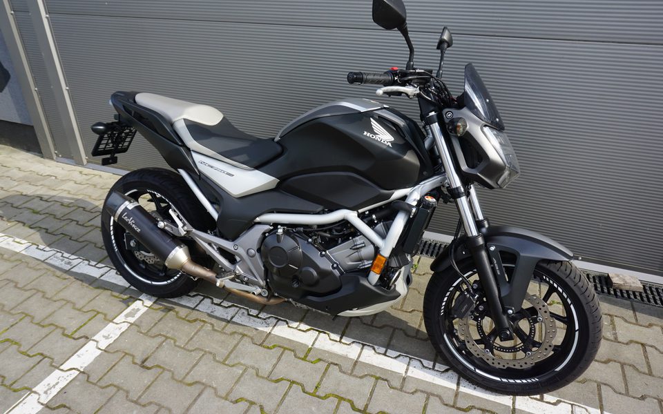 Honda NC 750 S ABS Leo Vince