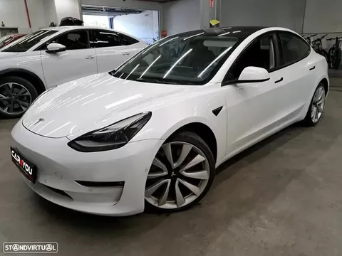 Tesla Model 3 Long Range Tração Integral Premium