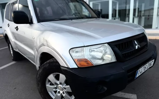 MITSUBISHI Montero Montero 3.2 DI-D Instyle - 5999€ en Andujar