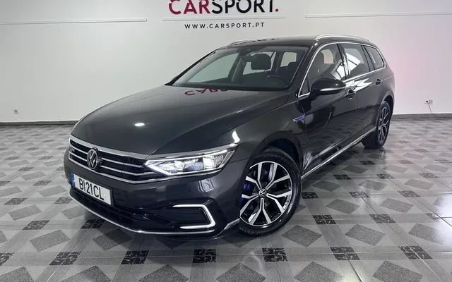 VW Passat Variant