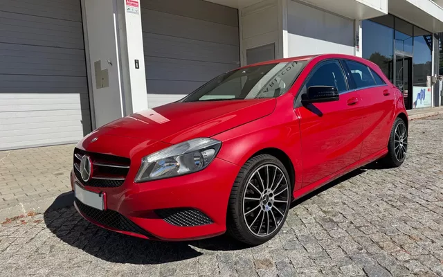 Mercedes-Benz A 180 CDI (BlueEFFICIENCY) 7G-DCT Style