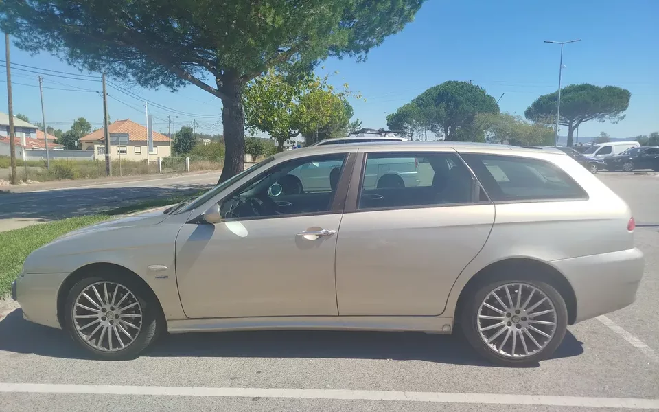Alfa Romeo 156
