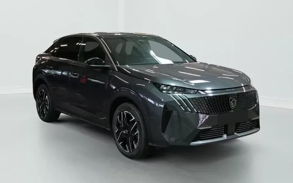 Peugeot 3008 Hybrid 136 e-DCS6 GT Zéro km immatriculé