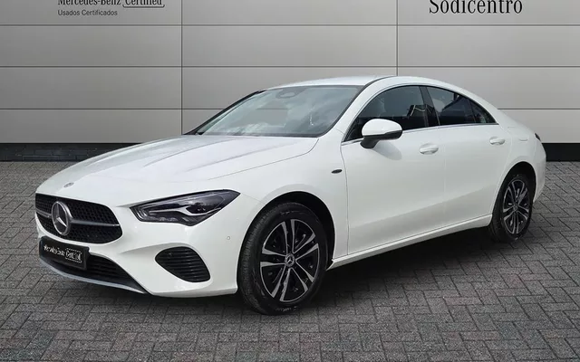 Mercedes-Benz CLA 250 e Style Plus
