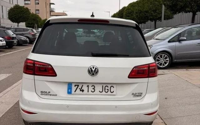 VOLKSWAGEN Golf Golf Sportsvan 2.0TDI CR Sport 110kW