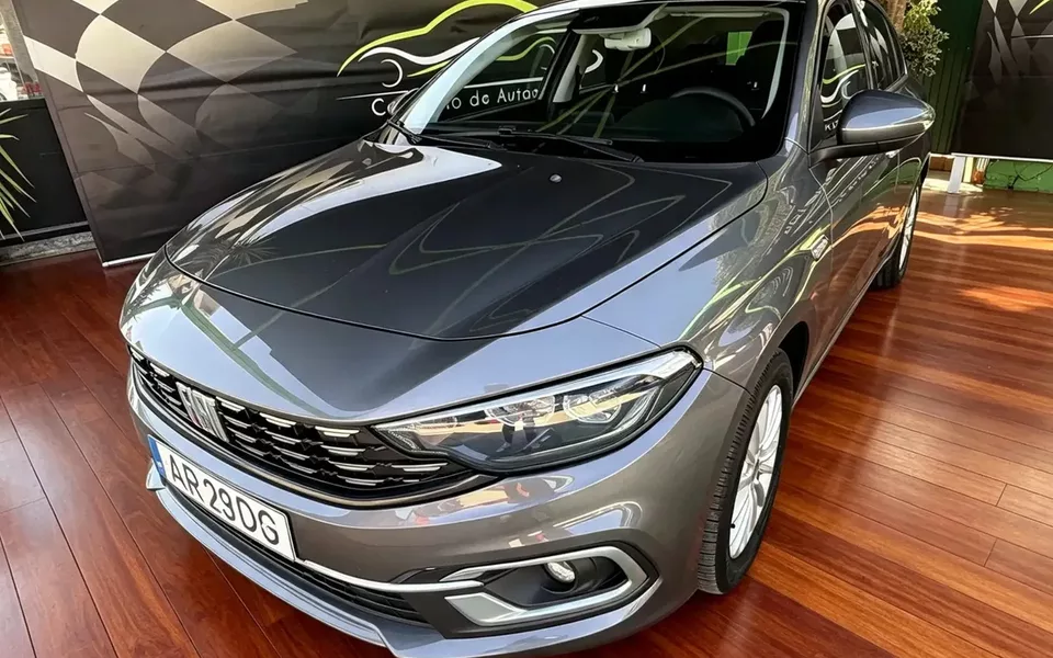 Fiat Tipo 1.3 M-Jet Lounge Tech