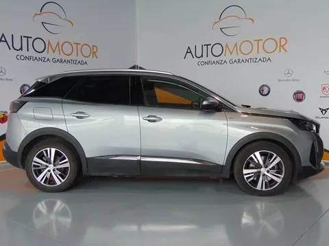 Vendido: PEUGEOT 3008 SUV PEUGEOT 3008 SUV Todoterreno Automático de 5 Puertas - 18900€ en Carrión de calatrava