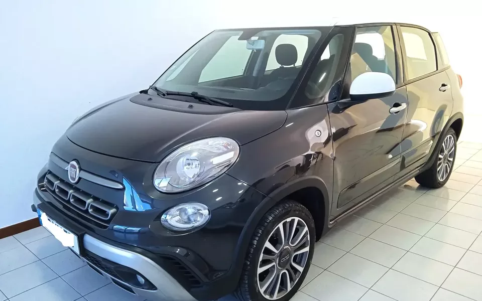 Fiat 500L 1.3 MJ City Cross J17