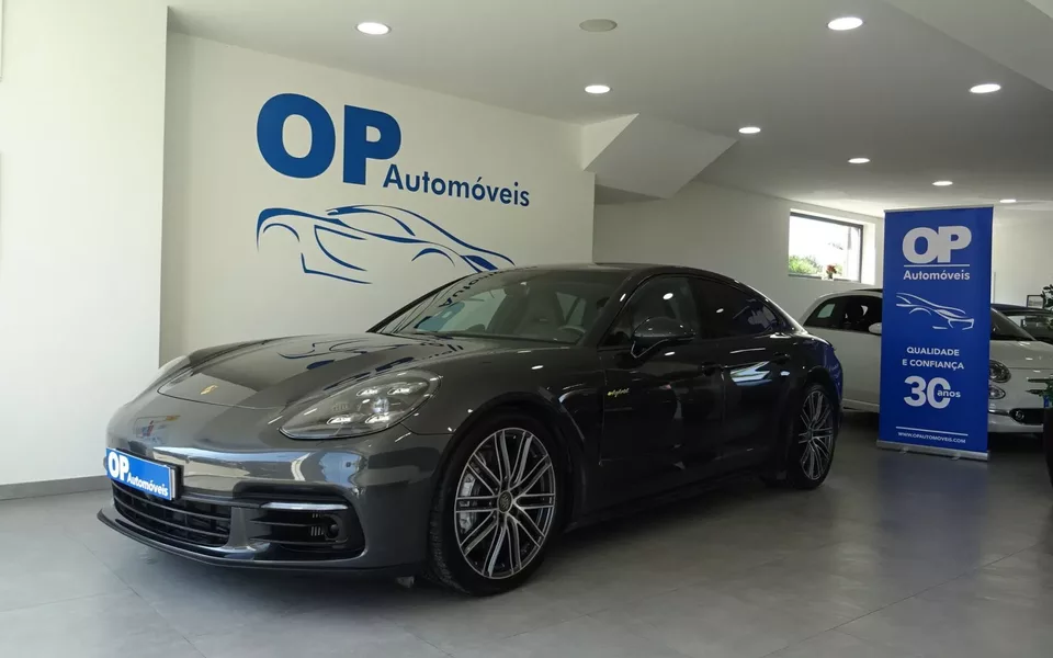 Porsche Panamera 4 E-Hybrid Executive