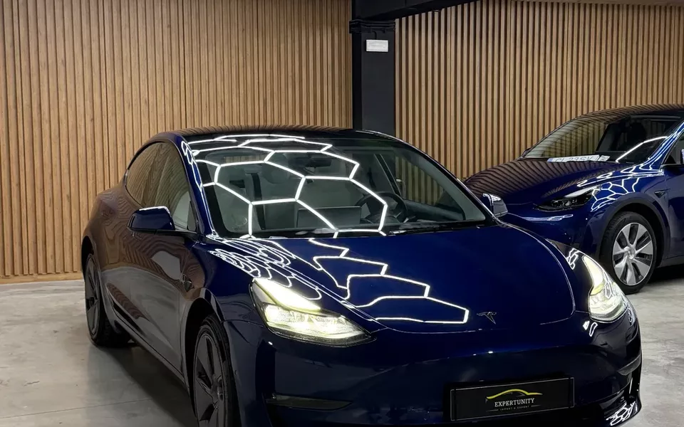 Tesla Model 3 AWD Dual Motor