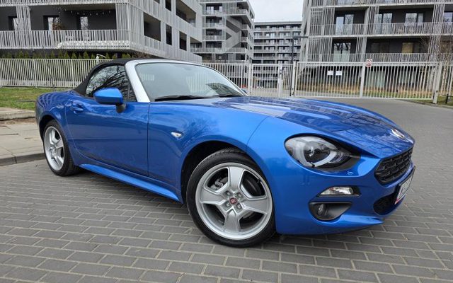 Fiat 124 SPIDER 2016