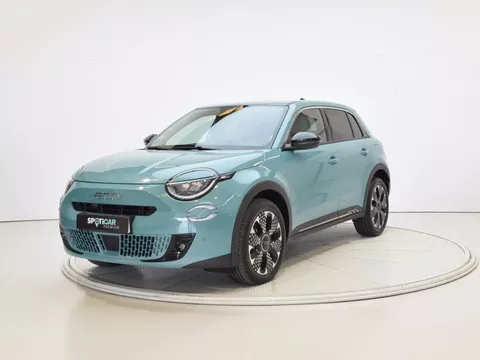 FIAT 600 600 1.2 MHEV La prima DDCT 81kW