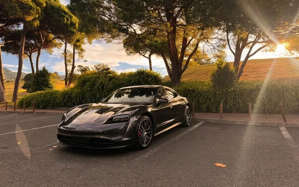 Porsche Taycan 4S