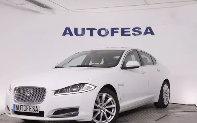 Jaguar Xf 2.2 DIESEL ENTRY AUTO 190CV 4P # PARKTRONIC