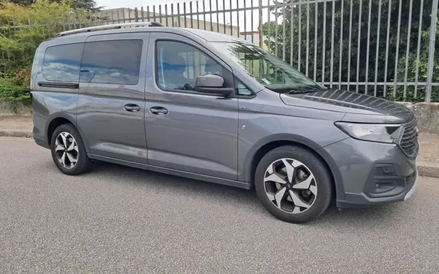 Ford Tourneo Connect 2022 Grand 1.5 EcoBoost ACTIVE