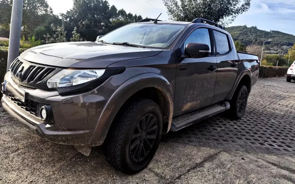 Mitsubishi L200