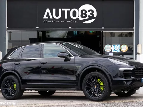Porsche Cayenne S E-Hybrid