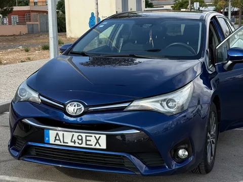 Toyota Avensis Touring Sports 1.6 D-4D Luxury+GPS