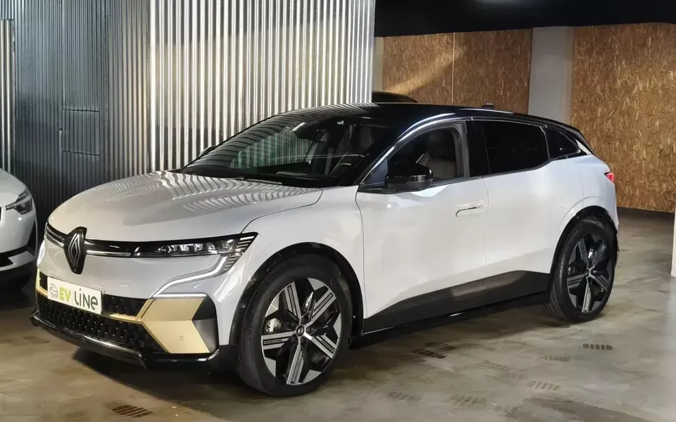 Renault Mégane E-Tech EV60 Iconic Autonomia Conforto