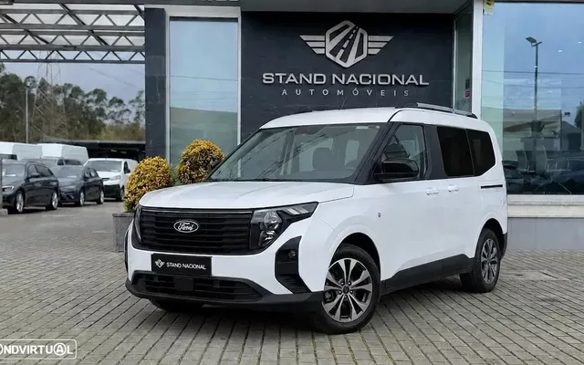 Ford Tourneo Courier 1.0 EcoBoost Titanium