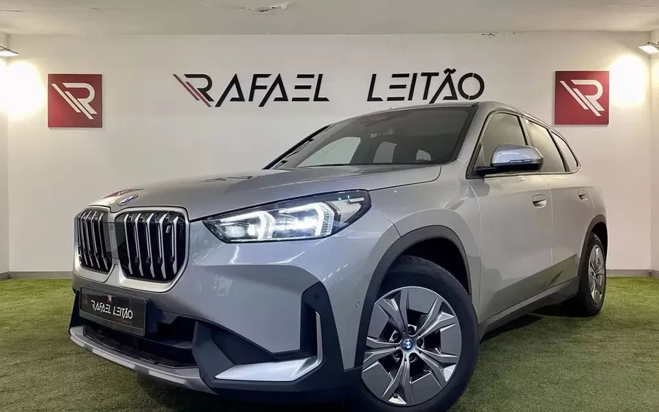 BMW iX1 xDrive30