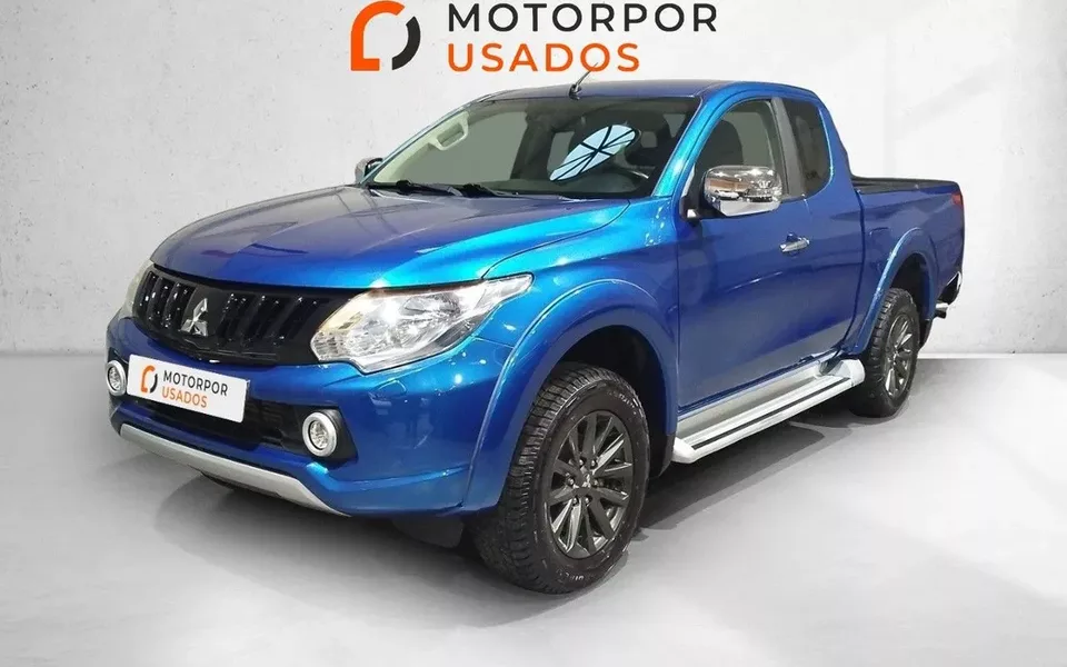 Mitsubishi L200 2.4 DI-D Club Intense Strakar 4WD