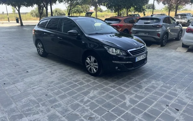 PEUGEOT 308 308 SW 1.2 PureTech S&S Style 130