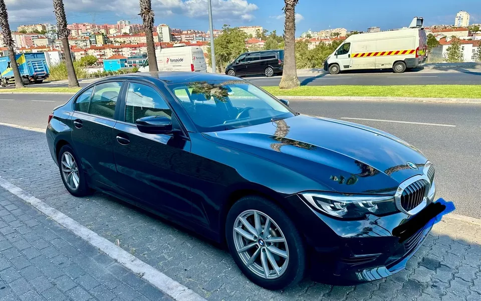 BMW 330