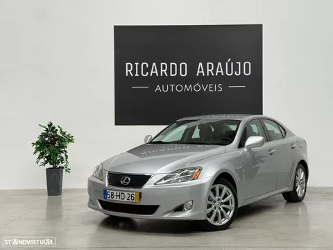 Lexus IS 220 d P.Luxury 4D