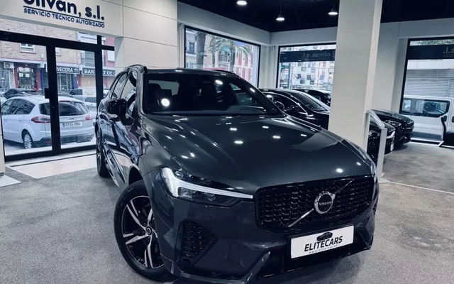 VOLVO XC60 XC60 B4 R-Design FWD Aut.
