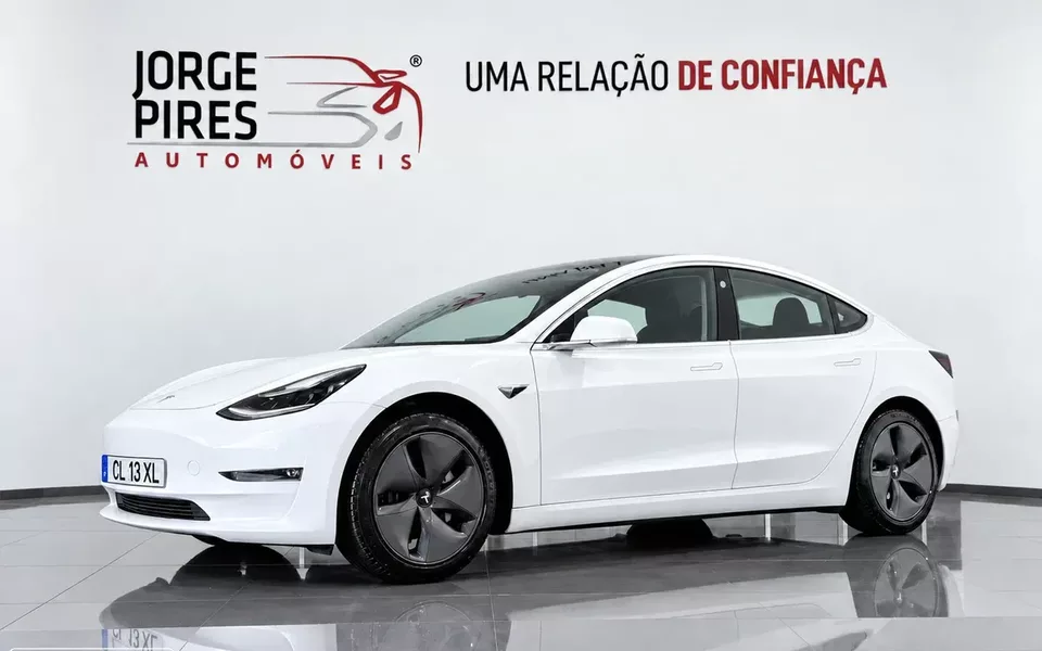 Tesla Model 3 Standard Range Plus RWD