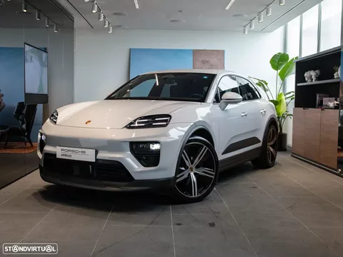 Porsche Macan Electric 4
