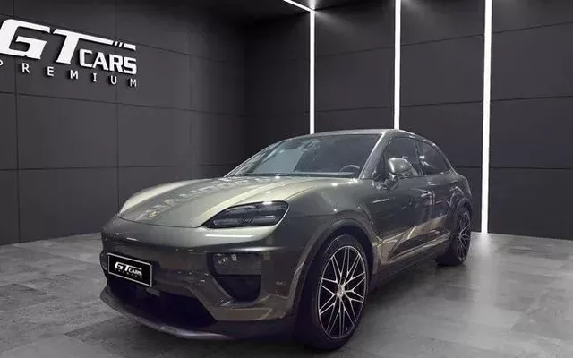 PORSCHE Macan Macan 4