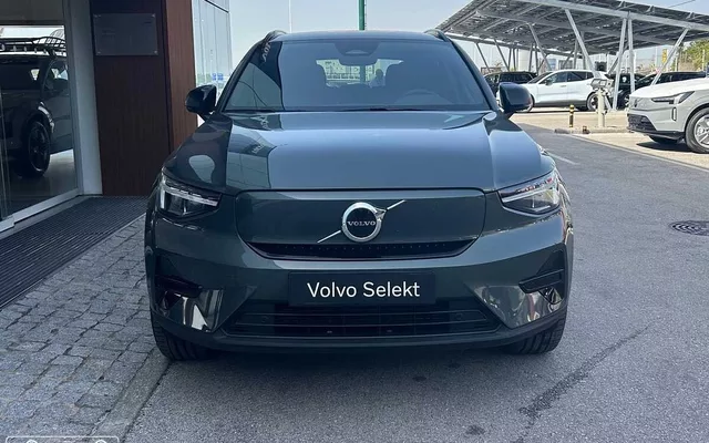 Volvo EX40