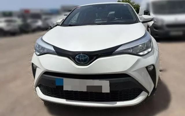 TOYOTA C-HR + 1.8 125H Advance