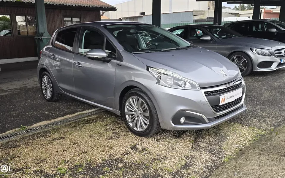 Peugeot 208 1.5 BlueHDi Signature