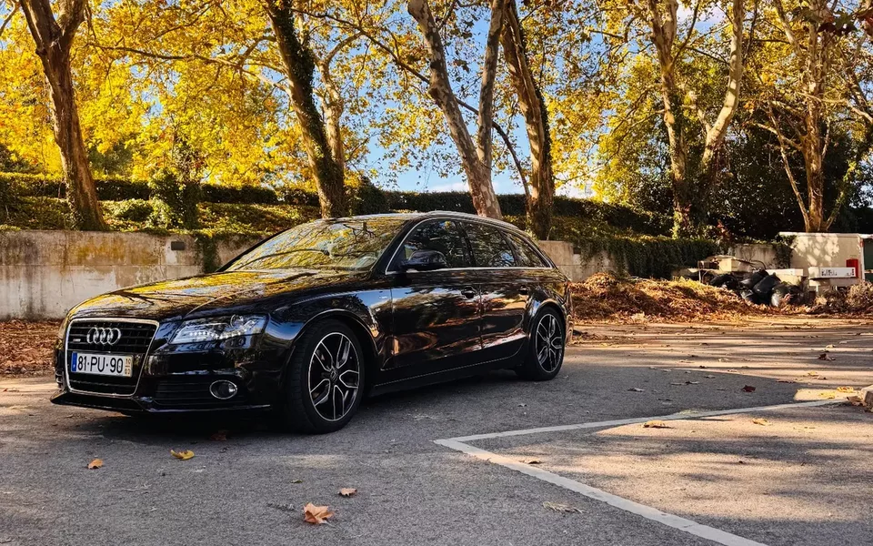 Audi A4 Avant 2.0 TDI DPF S line Sport Pack
