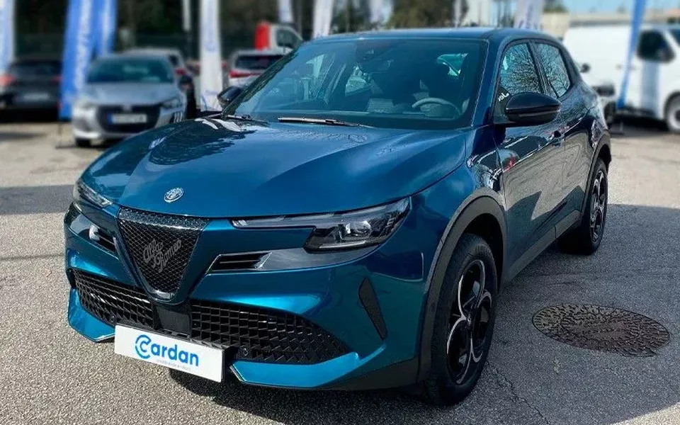 Alfa Romeo Junior 1.2 eDCT6