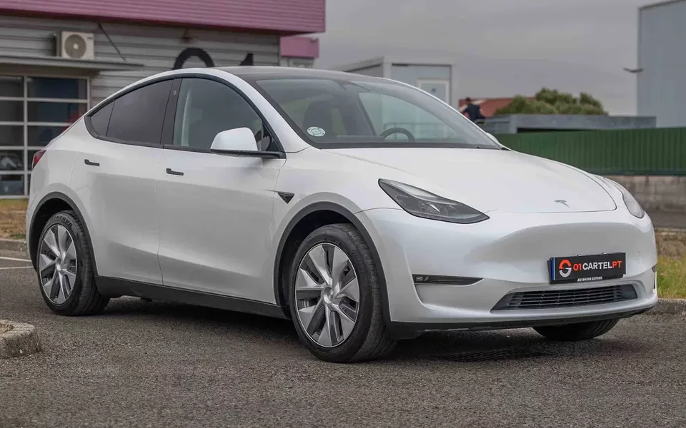 Tesla Model Y Long Range Dual Motor AWD