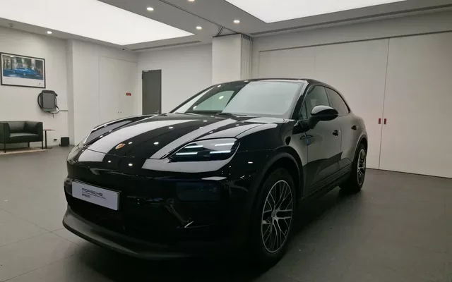 Porsche Macan Electric 4