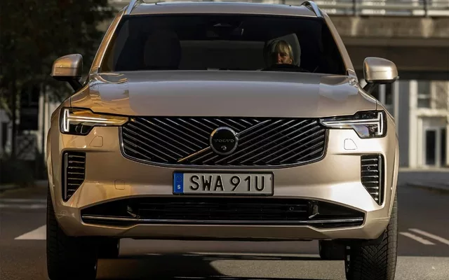 VOLVO XC90 XC90 T8 Recharge R-Design AWD Aut.