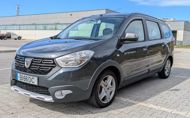 Dacia Lodgy 1.5 Blue dCi Stepway 7L