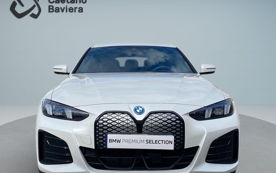 BMW i4