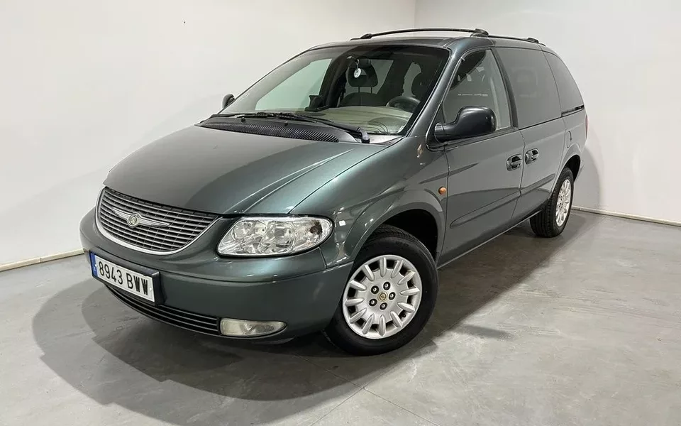 CHRYSLER Voyager Voyager 2.4i SE Aut.