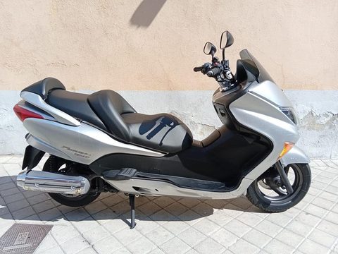HONDA FORZA 250