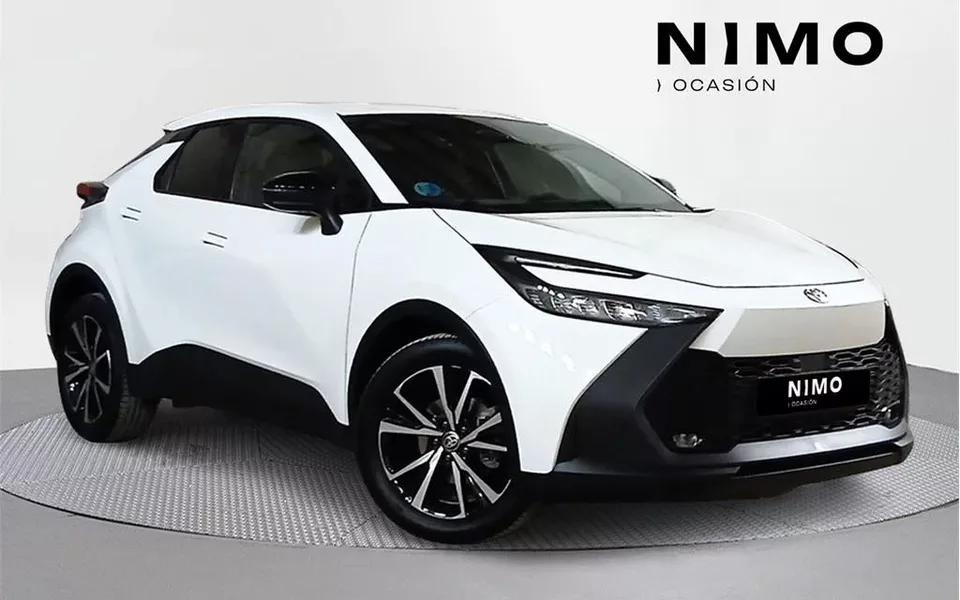 TOYOTA C-HR Advance Hybrid 140
